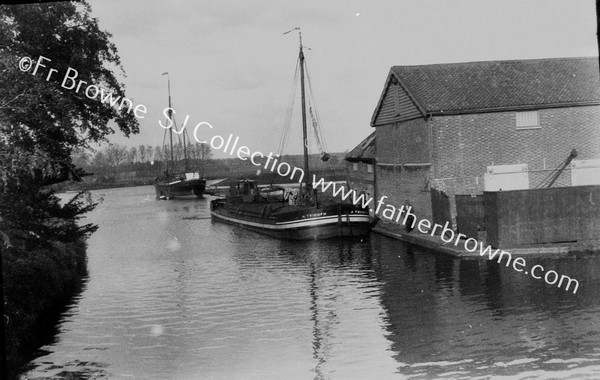 WAVENEY PIERS